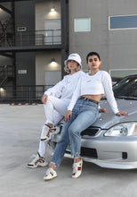 Cargar imagen en el visor de la galería, Japan hiprockers Logo sweatshirt crop top
